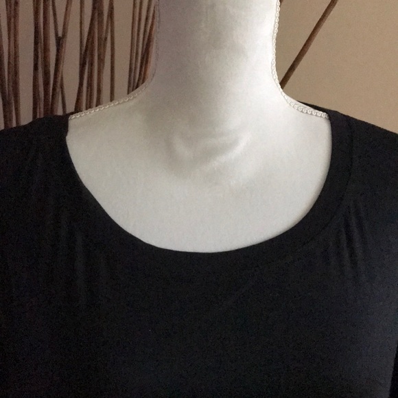 Top - Picture 2 of 6